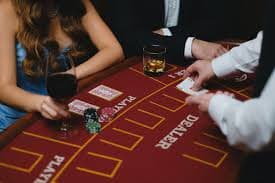 Playtech slot game symbols and paytable on idr88